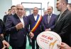UPDATE – Bolojan, la inaugurarea unei creşe în Suceava, construcţie finanţată prin PNRR. El a afirmat că nu sunt probleme cu angajările în creşele construite prin acest program, fiind acordate derogări de la legislaţie