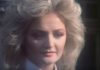 Bonnie Tyler, supusă recent unei intervenţii chirurgicale, se află în stare stabilă, într-un spital din Portugalia