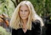 Barbra Streisand nu va participa la ceremonia de închidere a Festivalului de la Cannes. Celebra actriţă are probleme la genunchi