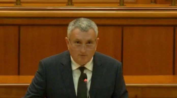 PNL Vâlcea a votat o rezoluţie de sprijin pentru Ilie Bolojan: „Susținerea deplină privind neparticiparea într-o formulă de guvernare alături de PSD”