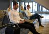 Obiceiurile din aeroport care îi enervează cel mai mult pe călători – sondaj global