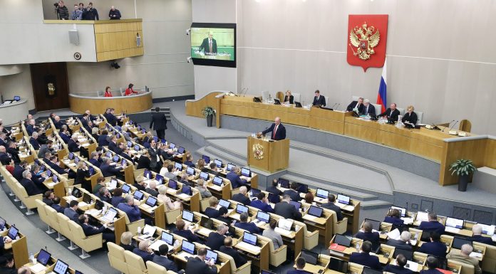 „Lovituri de răzbunare”. Deputații ruși, de teama unor atacuri asupra paradei lui Putin, îl amenință pe Zelenski
