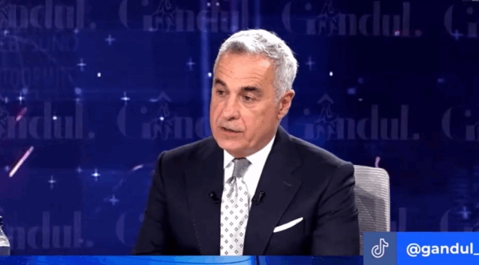Georgescu laudă PSD și pe George Simion pentru moțiunea de cenzură: „Felicitări, a fost un prim pas spre reconciliere națională”