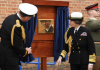 Marina regală britanică schimbă toate uniformele feminine din cauza a doi nasturi. Unde i-a plasat