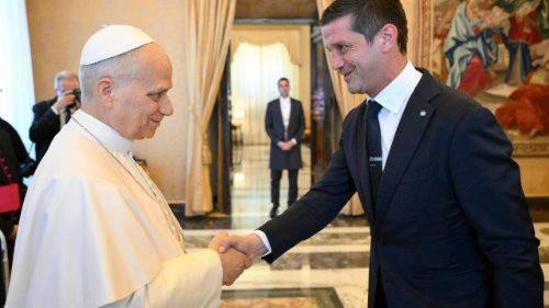 Cristi Chivu și jucătorii lui Inter s-au întâlnit cu Suveranul Pontif. Mesajul transmis de Papa Leon la Vatican. FOTO