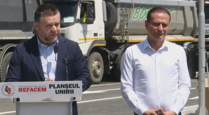 Ciucu: Trebuie să întind o mână lui Băluţă pe care să mi-o întindă în Consiliul General/ Dacă am ţine-o mereu într-un scandal ar avea de suferit bucureştenii/ Băluţă: Am încercat să găsim puncte comune astfel încât lucrurile să funcţioneze