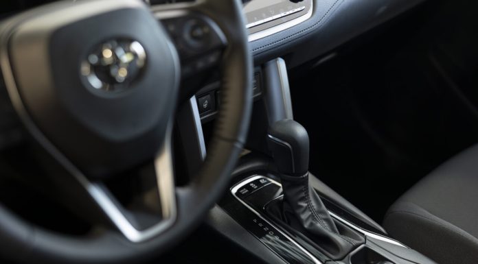 Toyota recheamă în service peste 43.000 de vehicule. Care este modelul afectat
