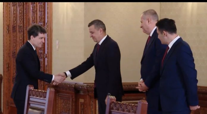 Consultări oficiale, la Palatul Cotroceni – Preşedintele Nicuşor Dan discută cu partidele parlamentare, pentru nominalizarea unui premier, după demiterea Guvernului Bolojan prin moţiune de cenzură / Cu ce mandat merg partidele