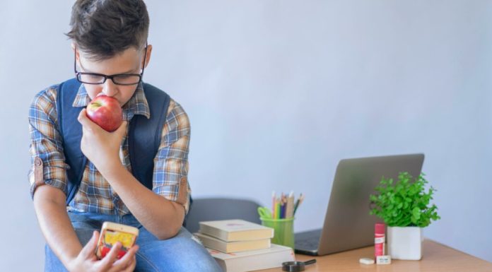 Studiu CJ Sibiu: peste 60% dintre elevi refuză iaurtul din programul școlar. Mărul, singurul produs apreciat aproape unanim