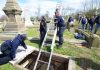 Cadavrul unui bărbat dispărut, găsit într-un cimitir abandonat din SUA. A fost ucis chiar de prietenul lui din copilărie