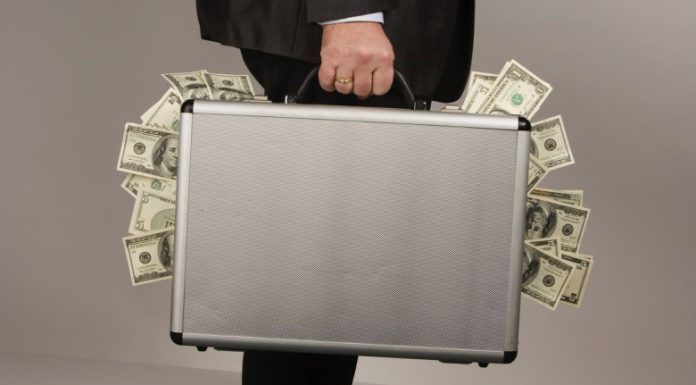 Harta miliardarilor urmează să se schimbe în următorii ani. Unde va crește mai repede numărul lor: în Europa sau America?