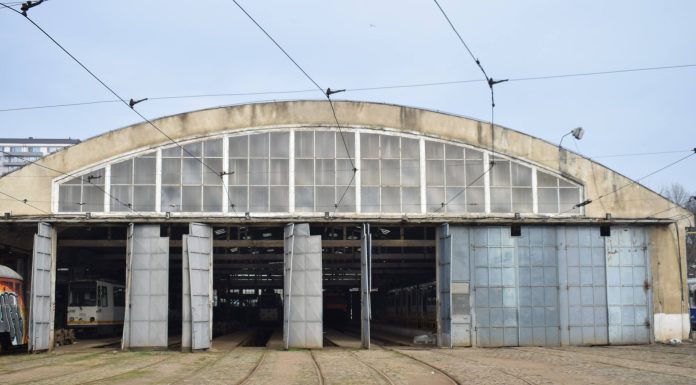 Primăria Capitalei anunţă amenajarea a 122 de staţii de încărcare pentru autobuzele electrice, în trei depouri. Investiţia se ridică la 96 de milioane de lei, bani de la bugetul local