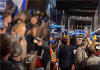Diana Șoșoacă, întâmpinată de susținători, la Otopeni, după ridicarea imunității în Parlamentul European. „Nu au ei pușcării să mă îngenuncheze”
