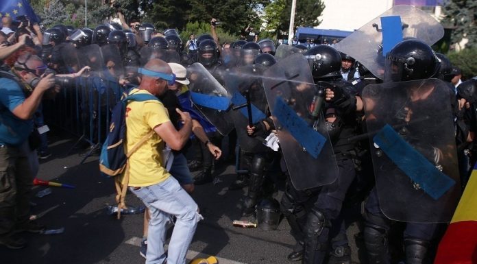 A doua zi de dezbateri în dosarul „10 August”, la Tribunalul Militar Bucureşti/ Printre cei judecaţi pentru intervenţia în forţă din 2018, foşti şefi ai Jandarmeriei/ Cinci luni până la prescrierea faptelor