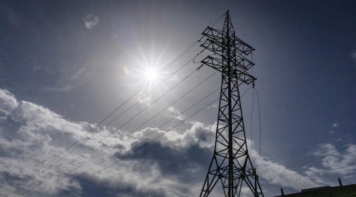 Profitul Transelectrica a crescut cu 27% în T1 2026, după majorarea tarifului de transport. Producția de energie a avansat cu 9%, consumul a stagnat, plus la export