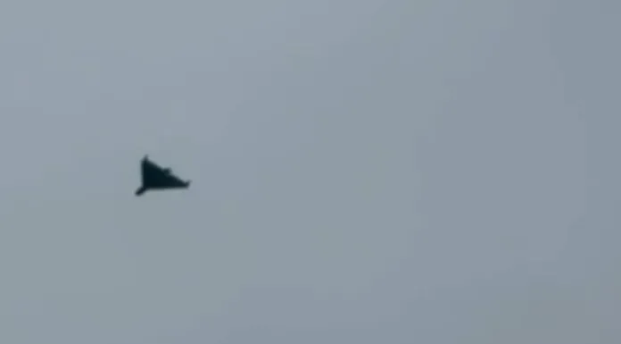O dronă survolează teritoriul Republicii Moldova. Spațiul aerian în zona de nord a fost temporar închis