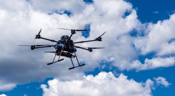 Un băiat de 12 ani din Ucraina a dezactivat o dronă rusească FPV care zbura spre frații săi. „Ne pregăteam să explodeze”
