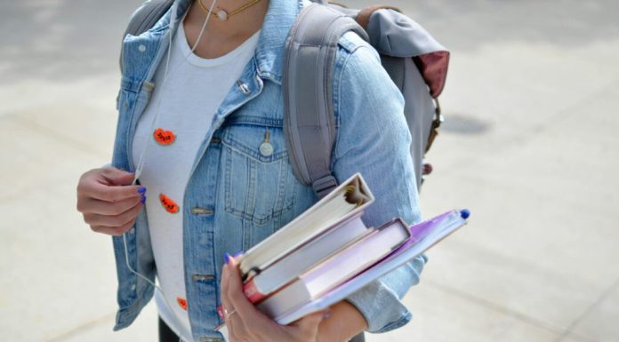 Ministerul Educației aprobă noua structură a programului Erasmus+, care va crește calitatea educației în Europa