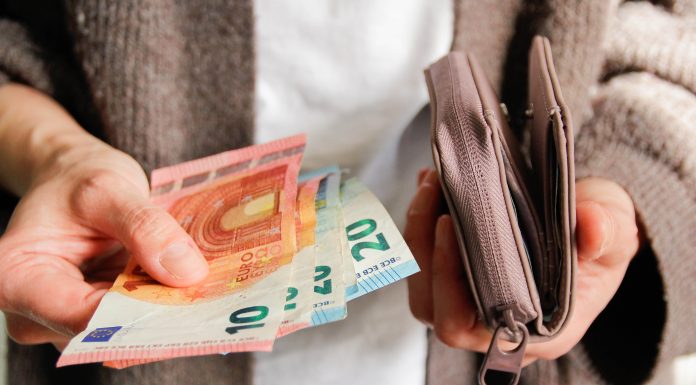 Banca Centrală Europeană ar putea majora dobânzile în iunie, dacă inflaţia nu va încetini