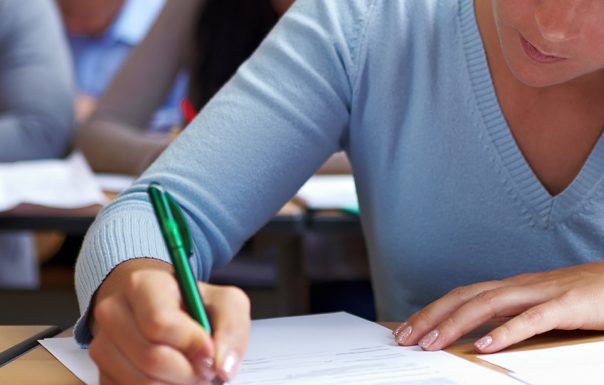 A început Evaluarea Națională pentru clasa a VI-a / Ce trebuie să știe părinții