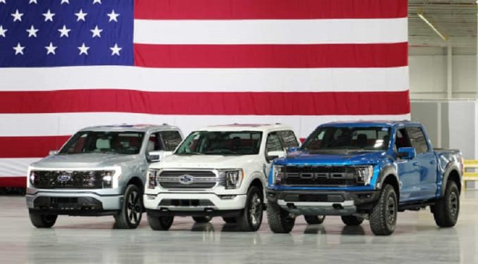 Administraţia Trump propune majorarea conţinutului nord-american al automobilelor produse în regiune la 82%