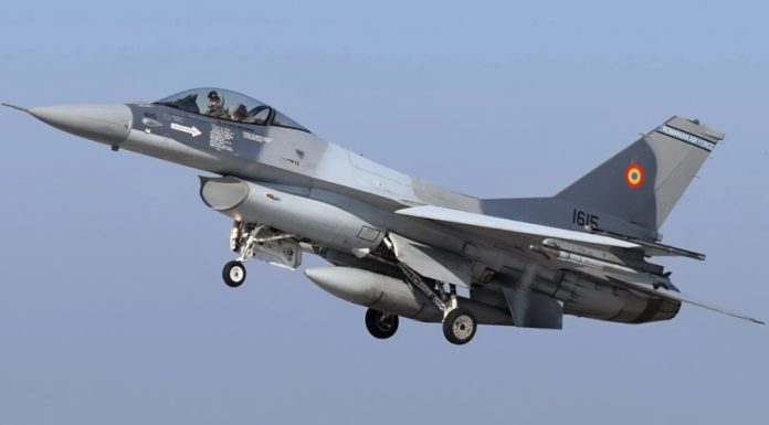F-16-le românesc NATO a doborât o dronă ucraineană în Estonia, anunţă ministrul eston al Apărării Hanno Pevkur. Este prima interceptare a unei drone străine în spaţiul aerian baltic de către misiunea NATO de poliţie aeriană de la lansarea invaziei ruse. K