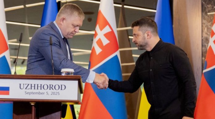 Zelenski l-a sunat pe Fico și l-a convins să susțină aderarea Ucrainei la UE. Ce i-a spus la telefon