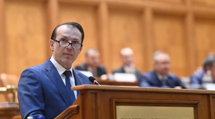 Florin Cîțu face comparație între prăbușirea consumului în timpul Guvernului Bolojan și criza din 2008 și începutul pandemiei de Covid-19