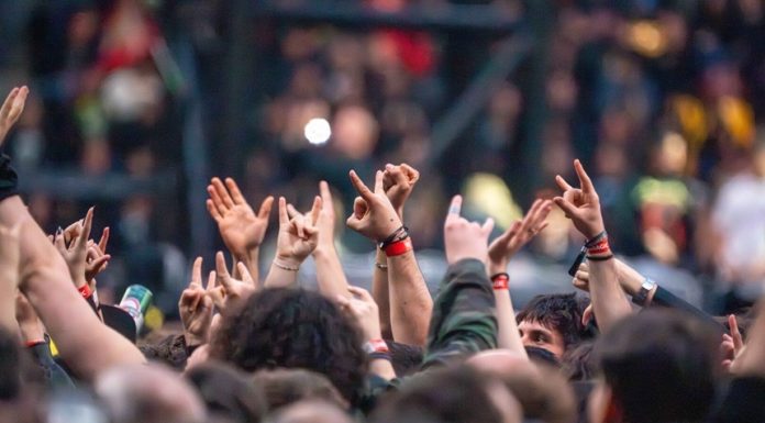 Organizatorul concertului Metallica de la Bucureşti avertizează din nou asupra fraudelor cu bilete şi a speculei/ Ce pot face spectatorii pentru a se asigura că biletul pe care îl deţin este valid