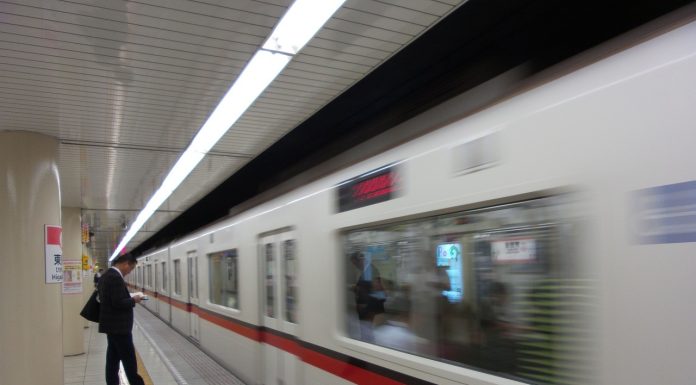 Cerere către angajați – Renunțați la costum pentru a limita utilizarea aerului condiționat! Japonia cere angajaților să ia măsuri pe fondul unui val de căldură care a trimis deja peste 100.000 de oameni la spital