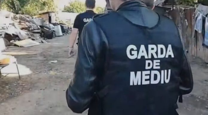 Amenzi de aproape un milion de lei date de Garda de Mediu, după controale în Slobozia. S-au găsit nereguli privind gestionarea deșeurilor periculoase și evacuarea apelor uzate