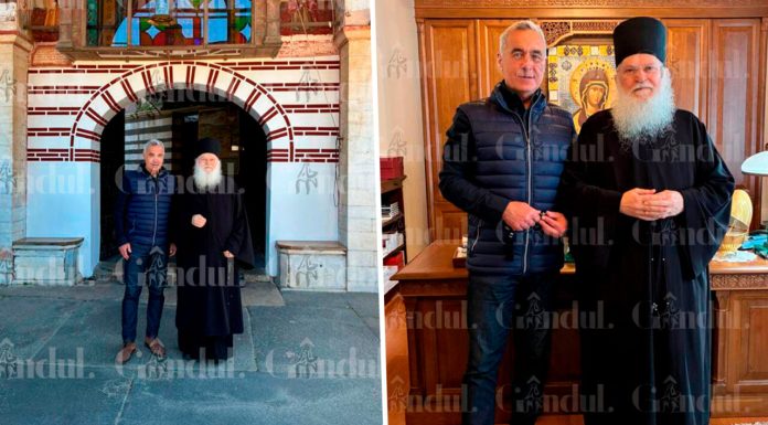 Călin Georgescu a ajuns pe Muntele Athos. Cu cine s-a întâlnit fostul candidat la președinție și ce program are