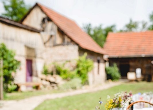 Rusalii 2026: Staţiunile balneare şi turismul rural, în topul preferinţelor românilor. Operatorii de pe litoral mizează pe turiştii last minute, la tarife care pornesc de la 38 lei/persoană/noapte