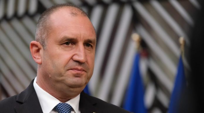 Radev primește undă verde. Liderul alegerilor, chemat să formeze noul guvern al Bulgariei