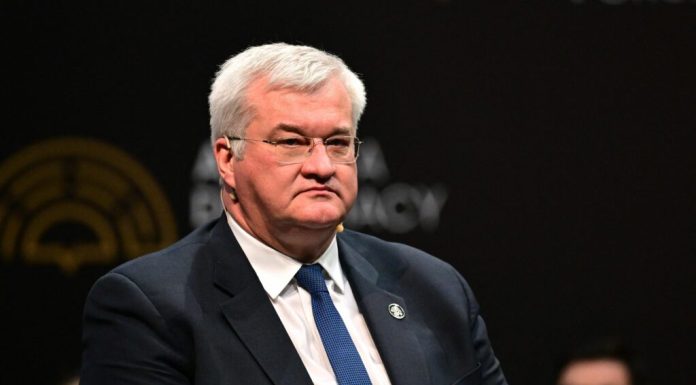 Sybiha, discuție cu șeful NATO cu privire la amenințările din ce în ce mai mari din Belarus