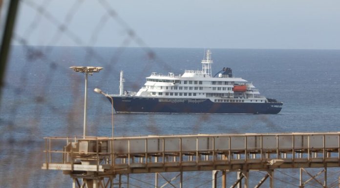 Nava de croazieră afectată de focarul de hantavirus a ajuns duminică în Tenerife
