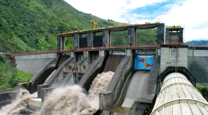 ONG-urile blochează construcția primei hidrocentrale de după Revoluție. Ce se întâmplă la Răstolița
