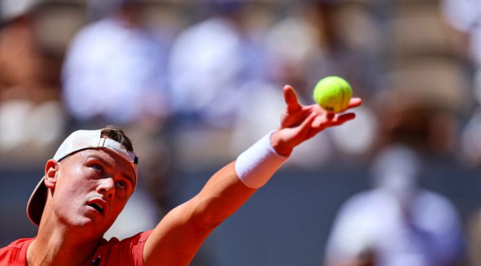 Tenismenul danez Holger Rune, fost jucător din Top 4 mondial, își amână revenirea după accidentarea gravă din 2025. Ratează Roland-Garros