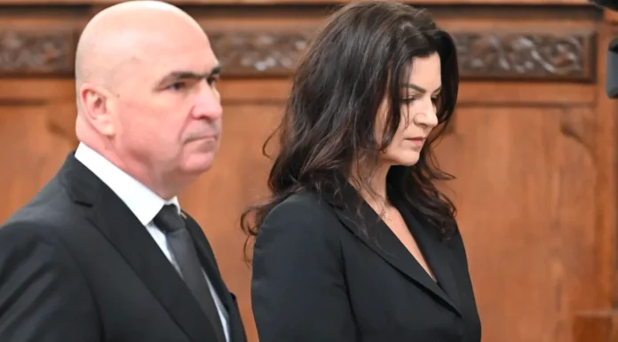 Premierul demis Ilie Bolojan, declarație surprinzătoare despre viața personală: „Soţia mea vorbeşte cu ea…”