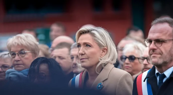 Marine Le Pen spune că Franța trebuie să se retragă din comandamentul militar integrat al NATO. Care este motivul