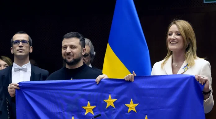 Vești bune pentru Zelenski: UE începe săptămâna viitoare să-i vireze Ucrainei cele 90 de miliarde de euro promise