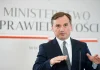 Polonia vrea extrădarea fostului ministru al Justiției, Zbigniew Ziobro, care a fugit în SUA și s-a angajat în presă, deși încă este deputat