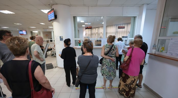 Valul pensionărilor care poate goli administrația publică. Peste jumătate dintre bugetari ar putea ieși din sistem în 15 ani