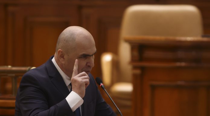 Bolojan și de la capăt. Bursa câștigă peste 1 procent în ziua căderii guvernului