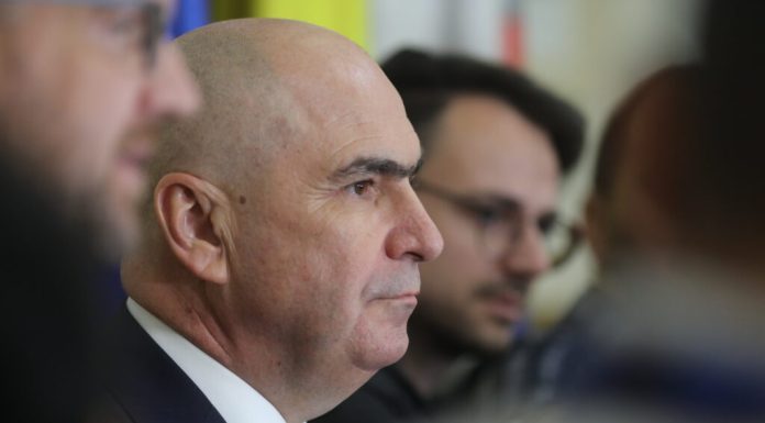 Ilie Bolojan, în fața absolvenților de la Universitatea de Vest din Timișoara: „V-aș spune ceva despre pasiune”