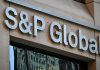 Agenția de rating S&P Global avertizează: Colapsul coaliției de guvernare din România riscă să blocheze negocierile pentru bugetul din 2027