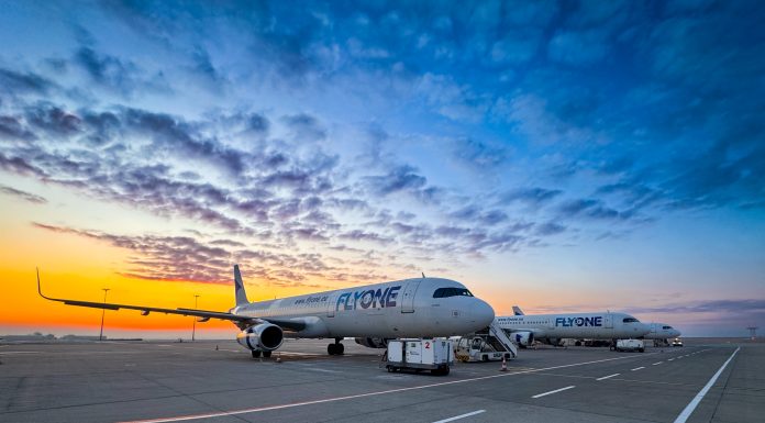 O companie low-cost anulează aproape toate zborurile de pe Aeroportul Otopeni. Flyone Airlines mai vinde bilete doar pentru trei rute