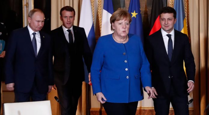 Angela Merkel, un alt candidat pentru rolul de mediator în negocierile dintre Rusia și Ucraina, după ce Schröder a ieșit din peisaj