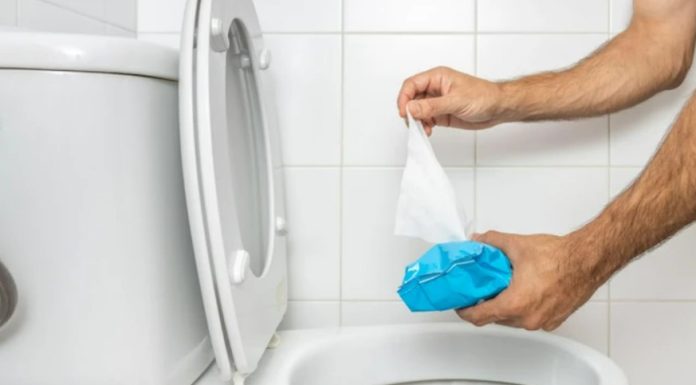 Șervețelele umede nu sunt atât de sigure pe cât par, avertizează medicii: „Pot provoca inflamații și infecții dacă sunt folosite zilnic”
