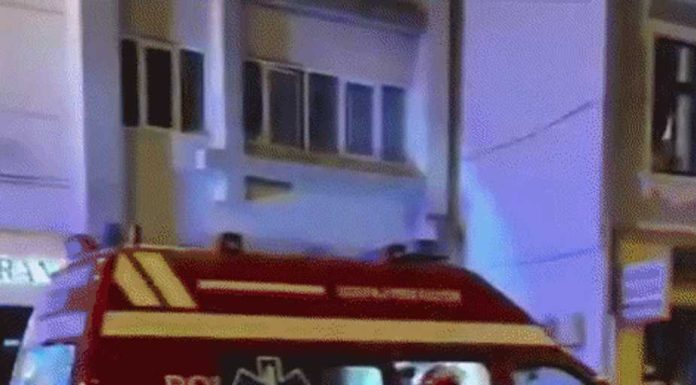 Momentul coliziunii violente dintre o ambulanță aflată în misiune și o mașină care nu i-a acordat prioritate